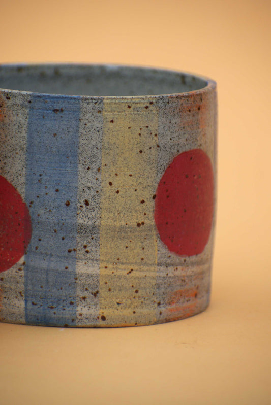 Keramikkruka med fat | Synvinkeln  | Stengodslera